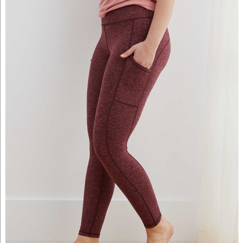 AERIE play pocket leggings!